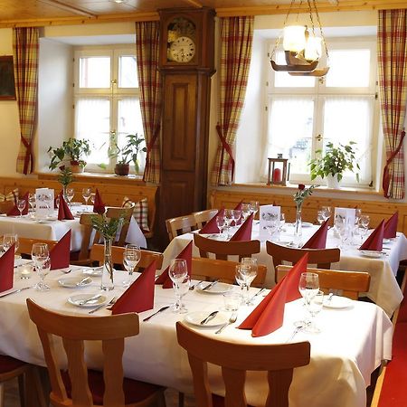 Landgasthof Baeren เคียร์ชซาร์เทิน ภายนอก รูปภาพ