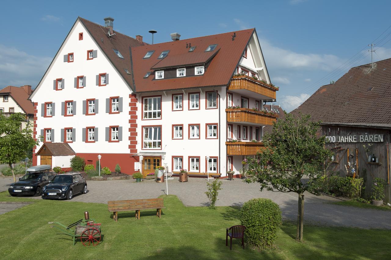 Landgasthof Baeren เคียร์ชซาร์เทิน ภายนอก รูปภาพ